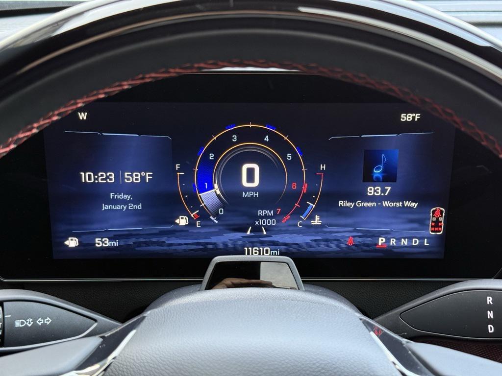 used 2024 Chevrolet Traverse car, priced at $45,998