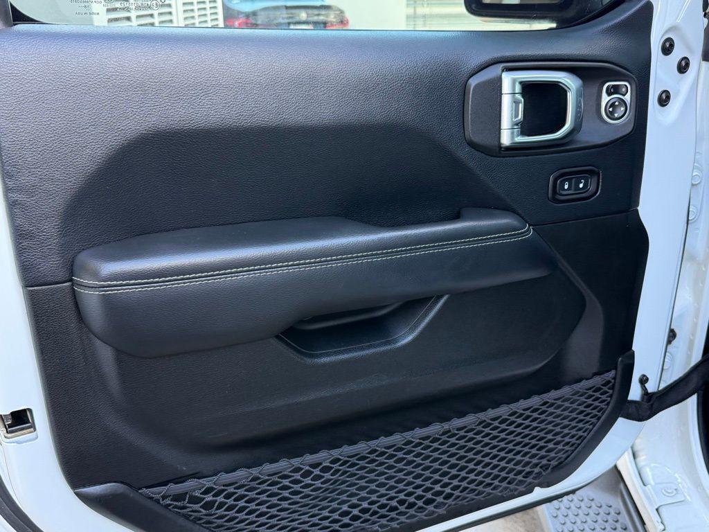 used 2019 Jeep Wrangler Unlimited car, priced at $21,998