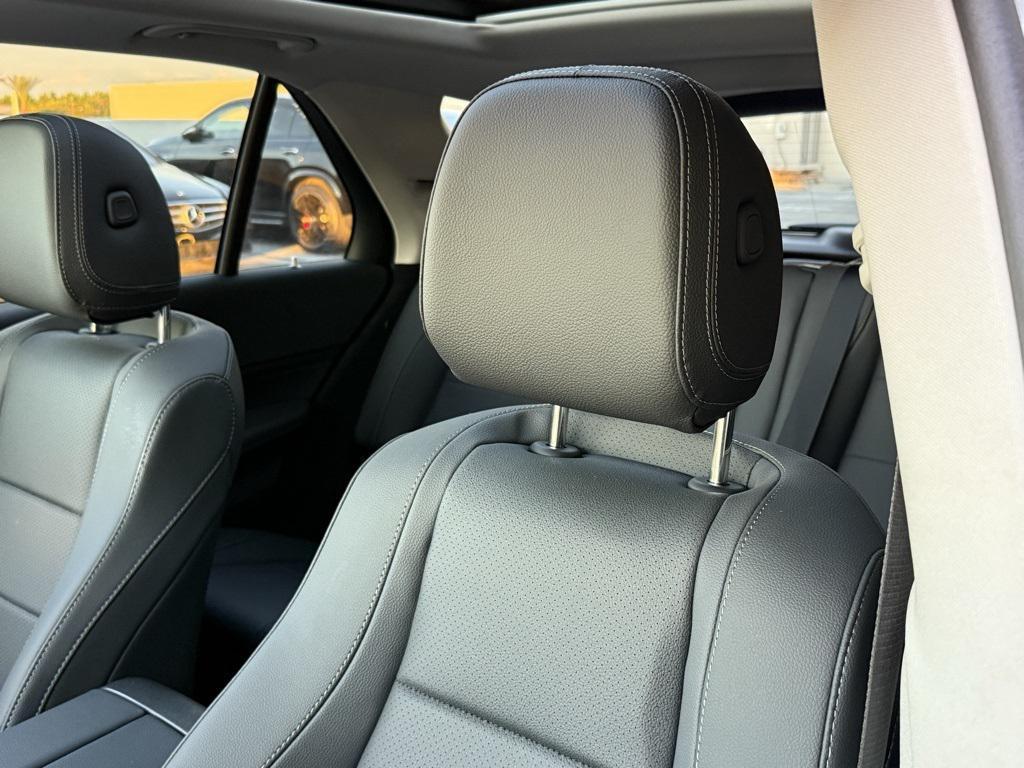 new 2026 Mercedes-Benz GLE 450 car, priced at $82,170