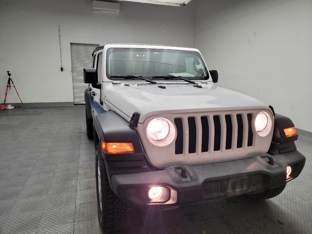 used 2021 Jeep Wrangler Unlimited car, priced at $21,395