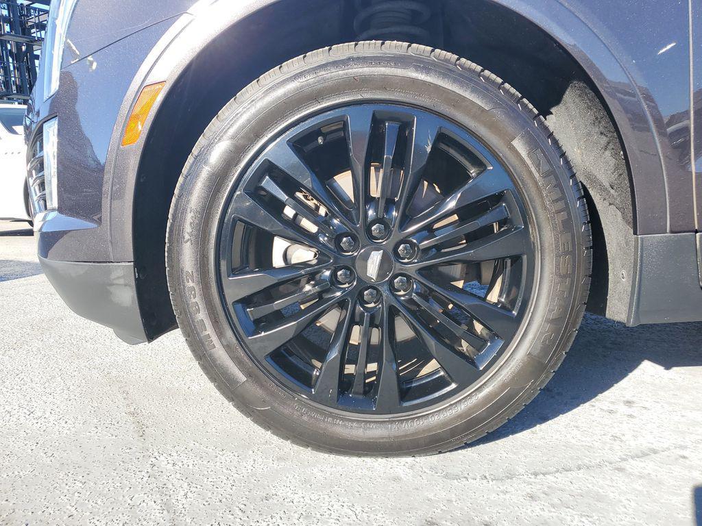 used 2017 Cadillac XT5 car, priced at $15,994