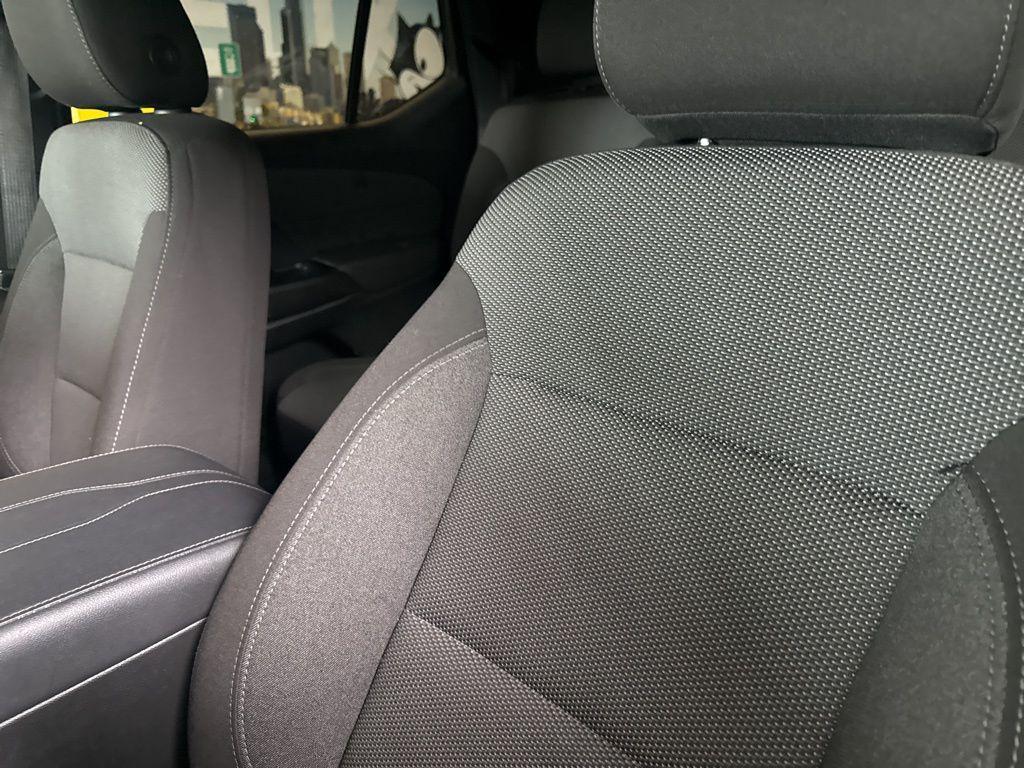 used 2023 Chevrolet Traverse car, priced at $29,951