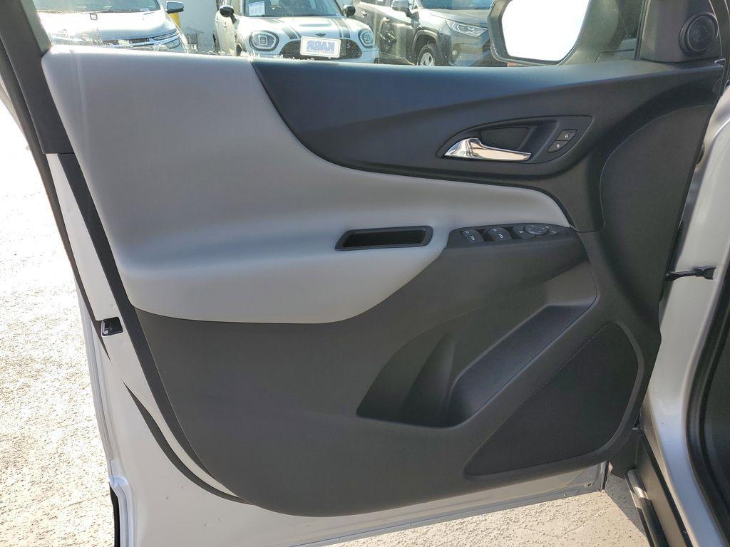 used 2020 Chevrolet Equinox car, priced at $14,394