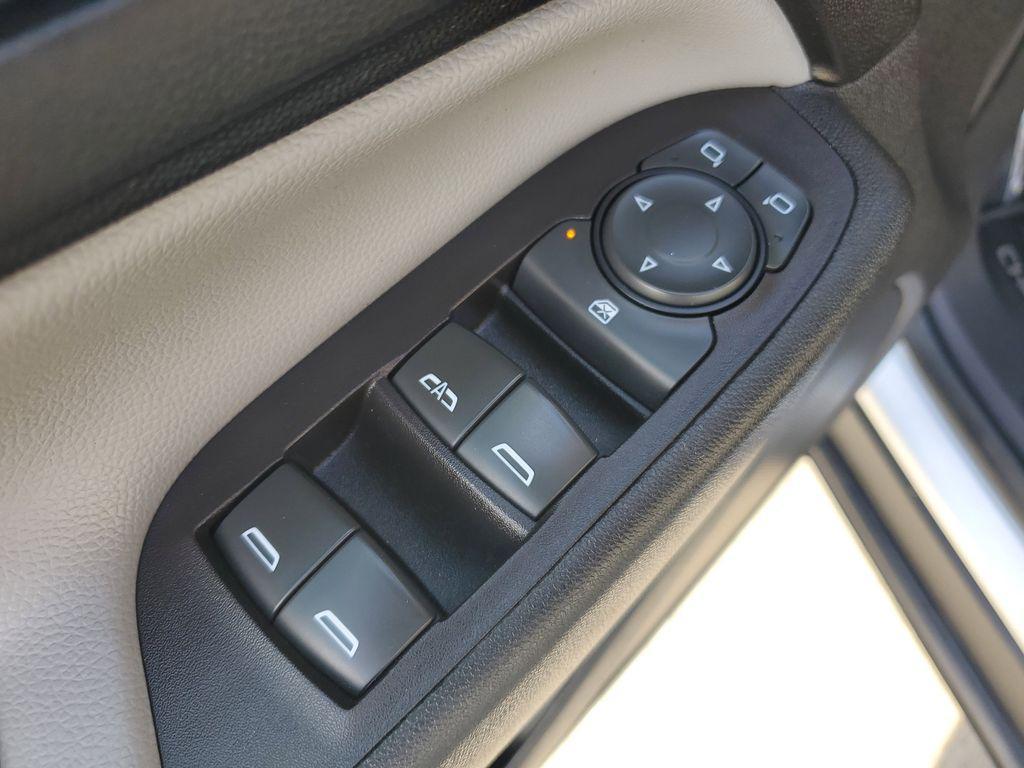 used 2020 Chevrolet Equinox car, priced at $14,394