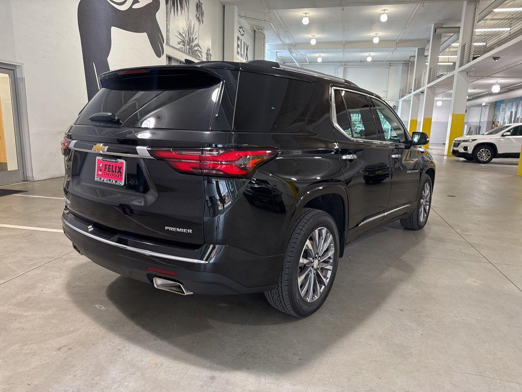used 2023 Chevrolet Traverse car, priced at $35,991