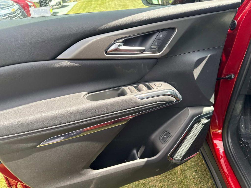 new 2025 Chevrolet Traverse car, priced at $43,250