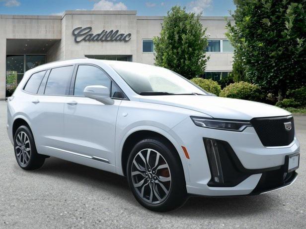 used 2022 Cadillac XT6 car, priced at $36,858