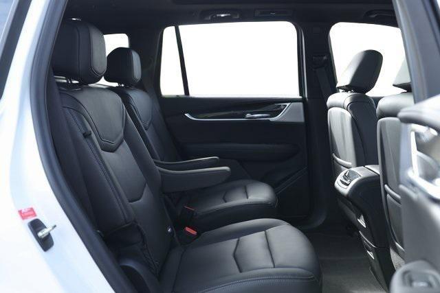 used 2022 Cadillac XT6 car, priced at $36,858