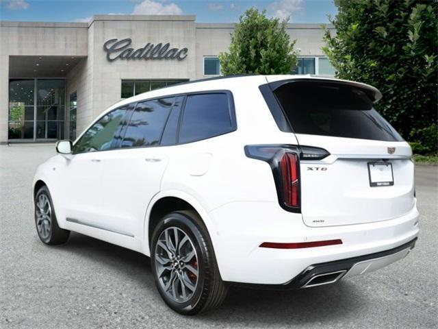 used 2022 Cadillac XT6 car, priced at $36,858