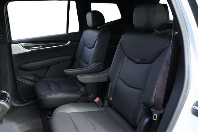 used 2022 Cadillac XT6 car, priced at $36,858