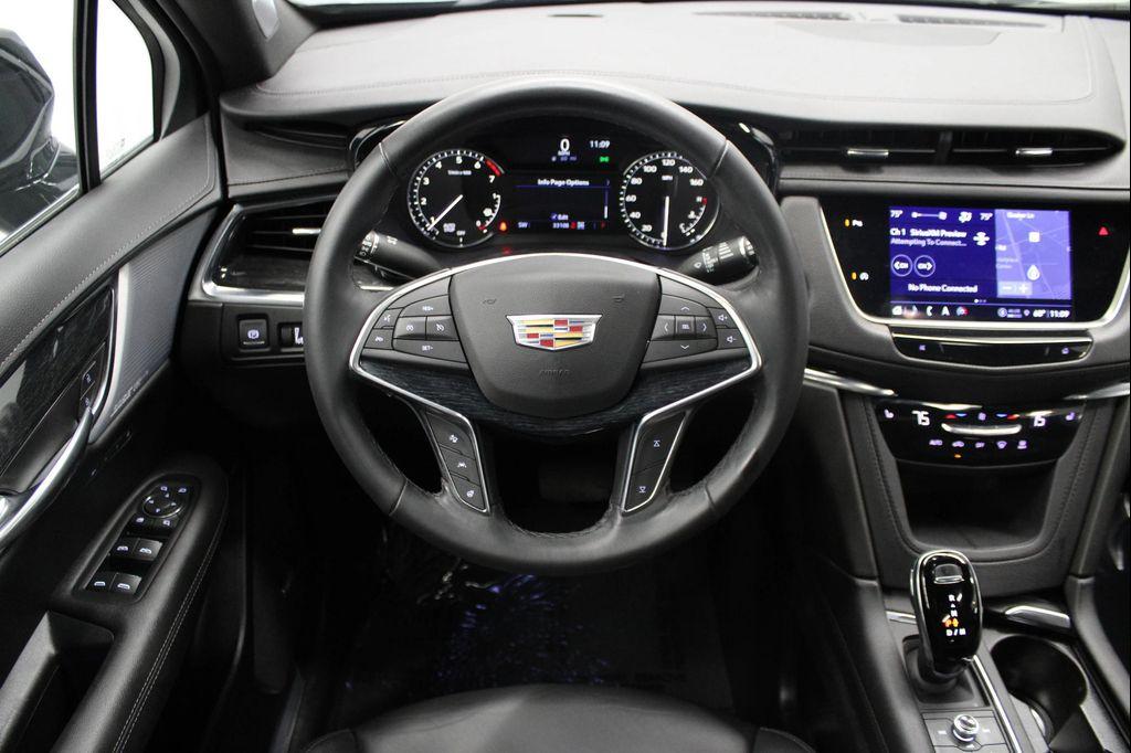 used 2022 Cadillac XT5 car, priced at $32,698