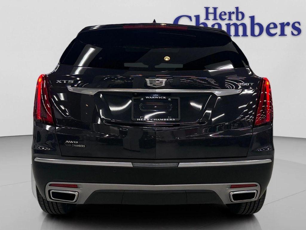 used 2022 Cadillac XT5 car, priced at $32,698