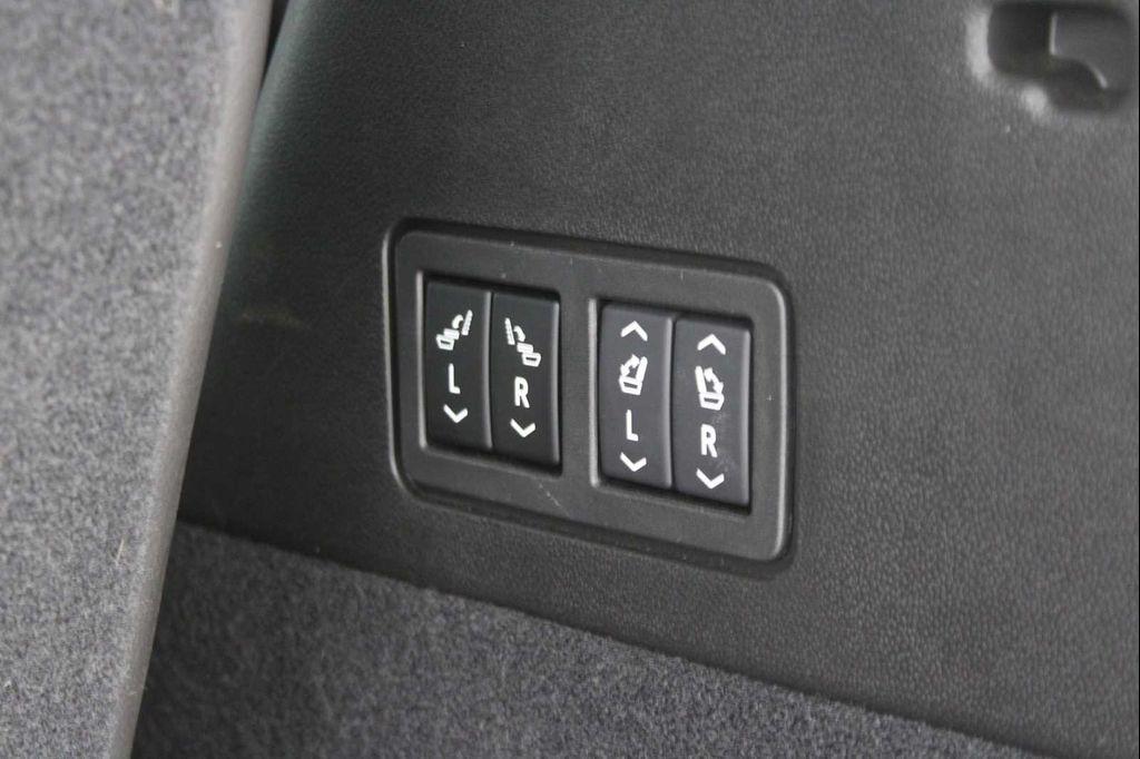 used 2024 Cadillac XT6 car, priced at $44,798