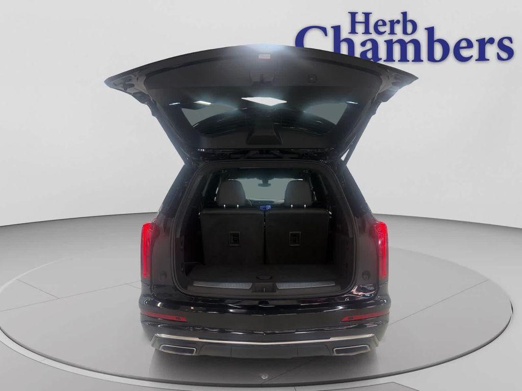 used 2024 Cadillac XT6 car, priced at $44,798