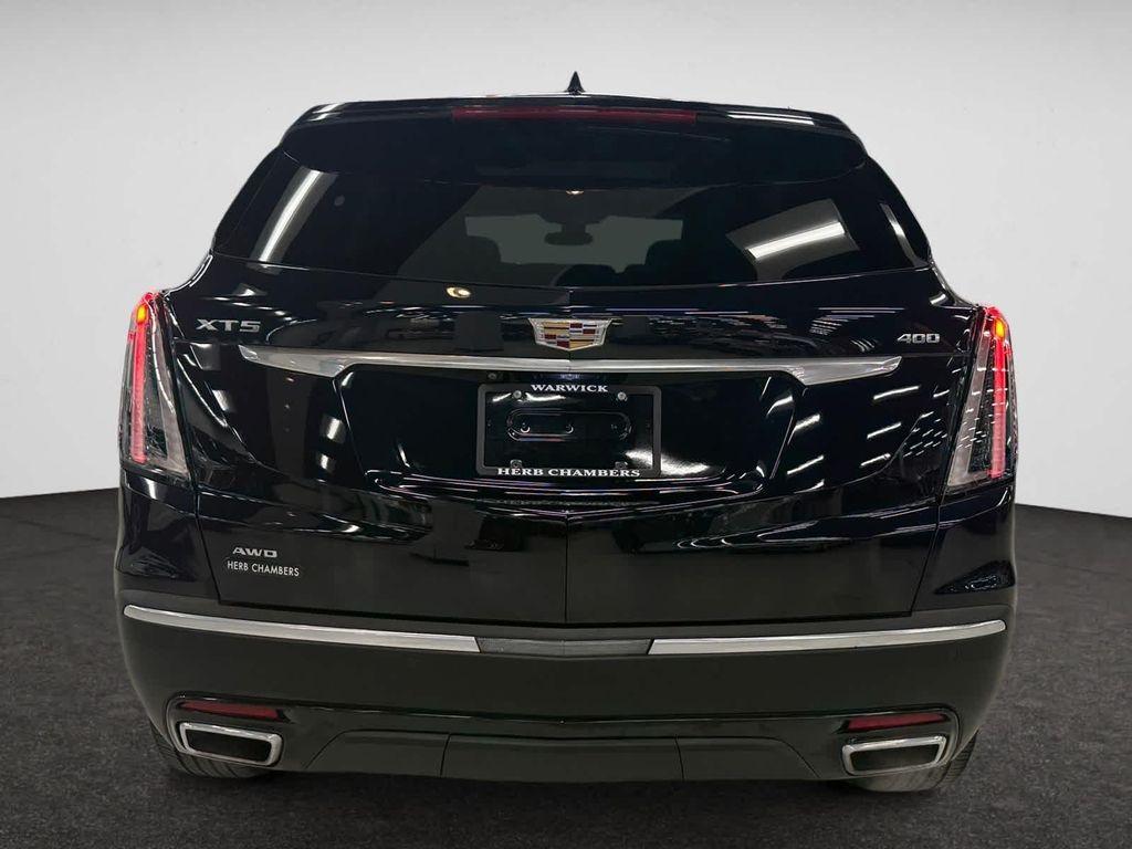 used 2022 Cadillac XT5 car, priced at $33,998