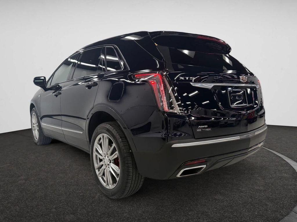 used 2022 Cadillac XT5 car, priced at $33,998