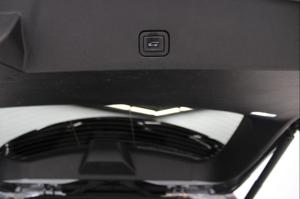 used 2024 Cadillac XT6 car, priced at $43,998