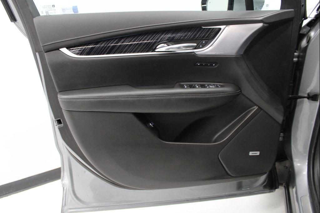 used 2024 Cadillac XT6 car, priced at $43,998