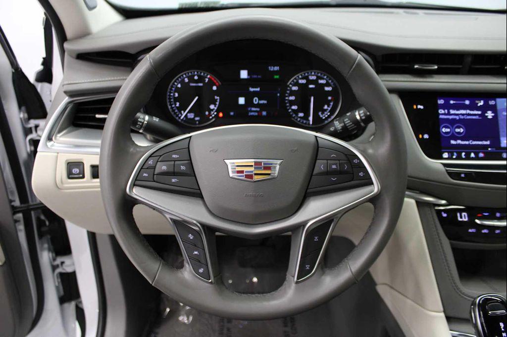 used 2024 Cadillac XT5 car, priced at $39,398