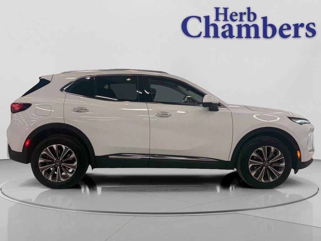 used 2024 Buick Envision car, priced at $25,998