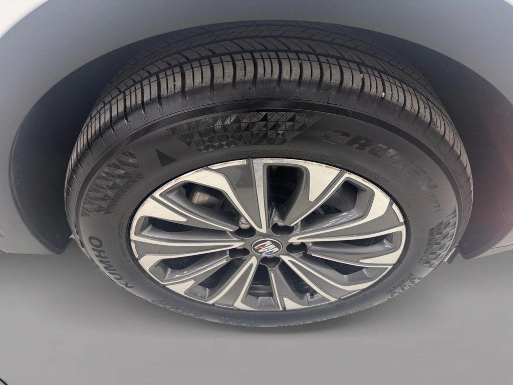 used 2024 Buick Envision car, priced at $25,998