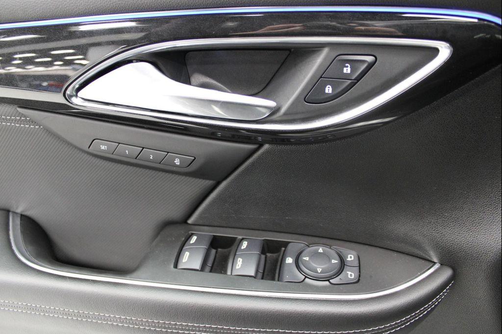 used 2024 Buick Envision car, priced at $25,998