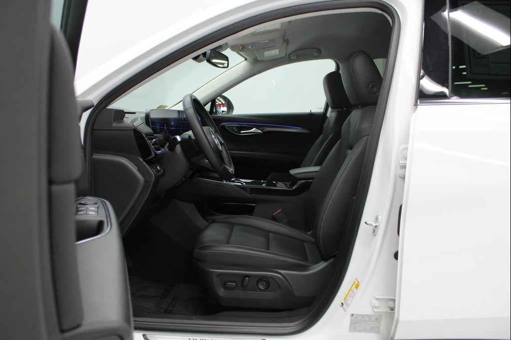 used 2024 Buick Envision car, priced at $25,998