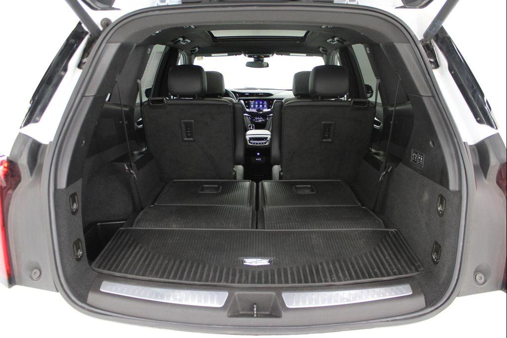 used 2024 Cadillac XT6 car, priced at $42,998