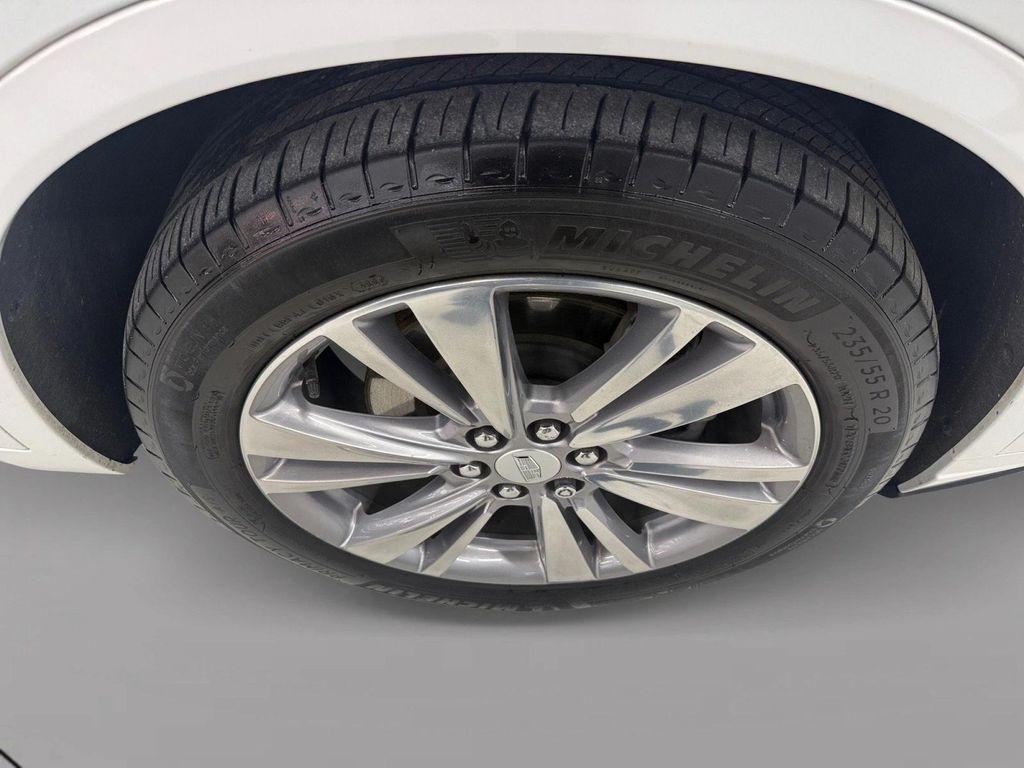 used 2024 Cadillac XT6 car, priced at $42,998