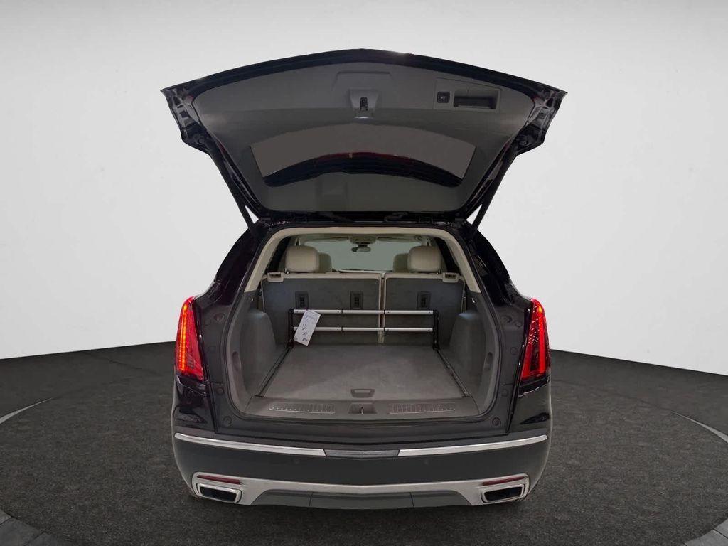 used 2022 Cadillac XT5 car, priced at $30,898