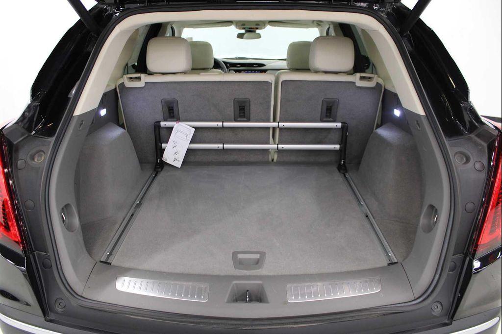 used 2022 Cadillac XT5 car, priced at $30,898