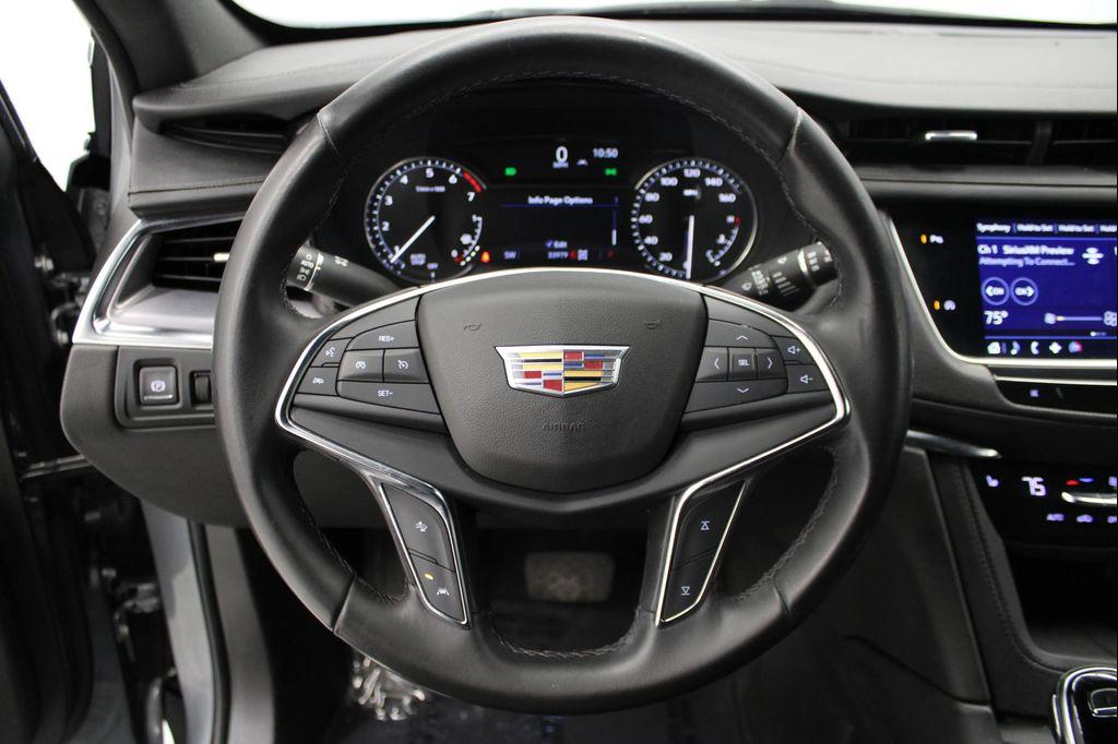 used 2022 Cadillac XT5 car, priced at $27,298
