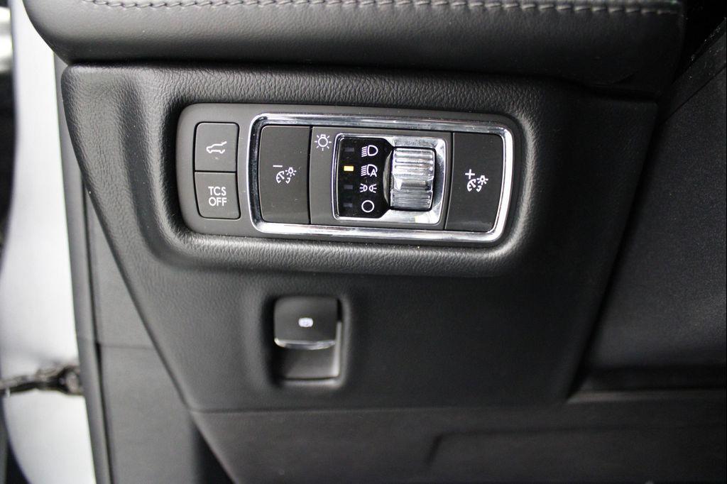 used 2022 Lincoln Nautilus car, priced at $33,798