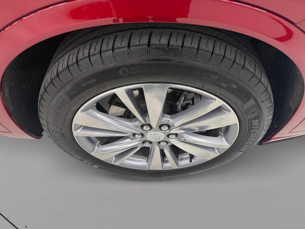 used 2024 Cadillac XT6 car, priced at $43,698