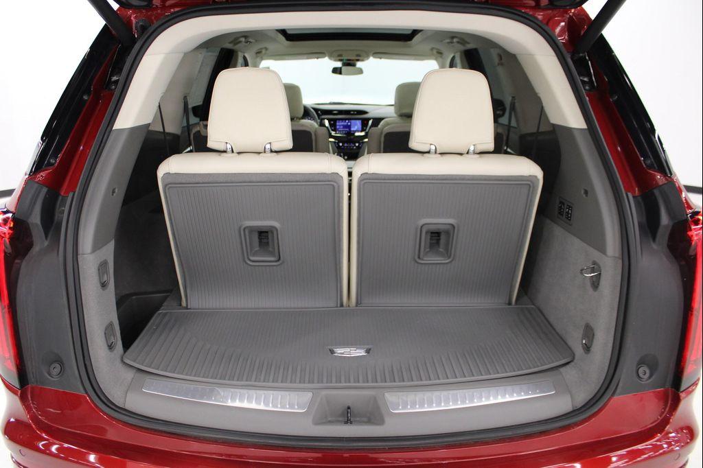 used 2024 Cadillac XT6 car, priced at $43,698