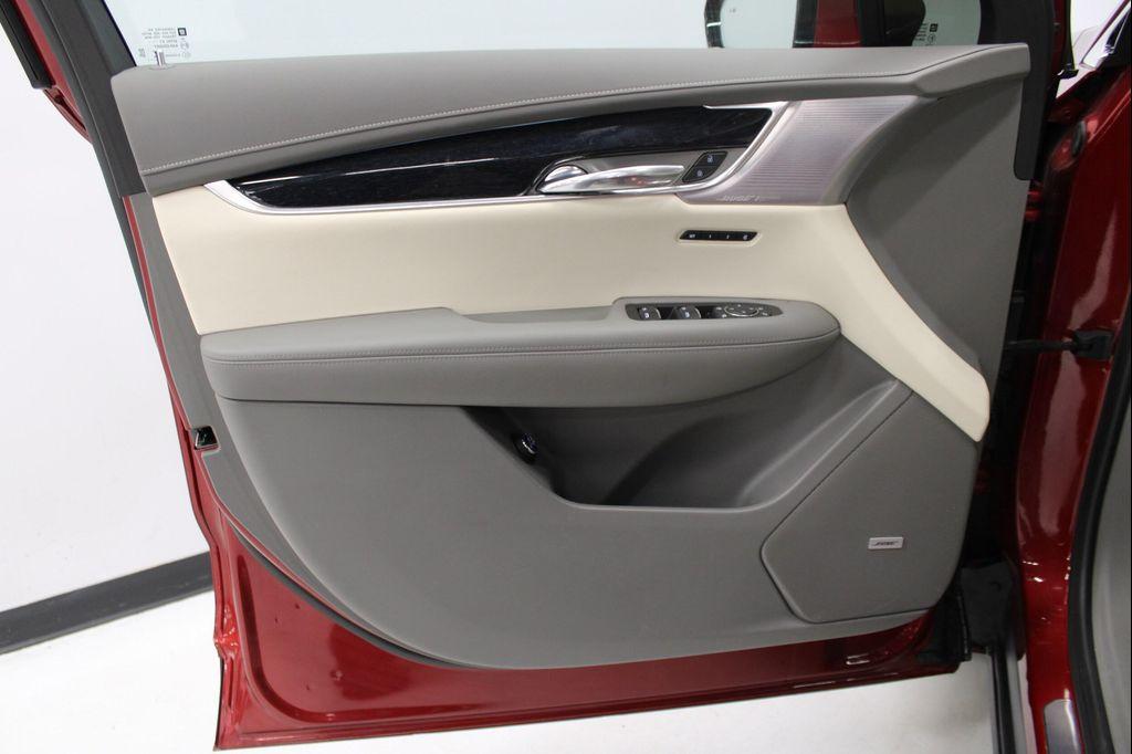 used 2024 Cadillac XT6 car, priced at $43,698