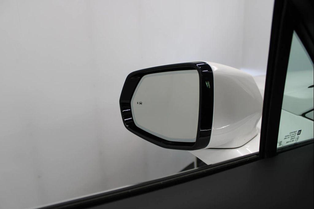 used 2024 Cadillac XT6 car, priced at $43,698