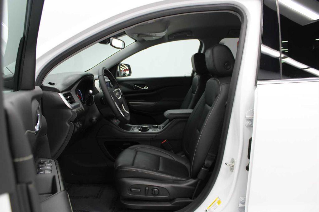 used 2023 GMC Acadia car, priced at $35,098