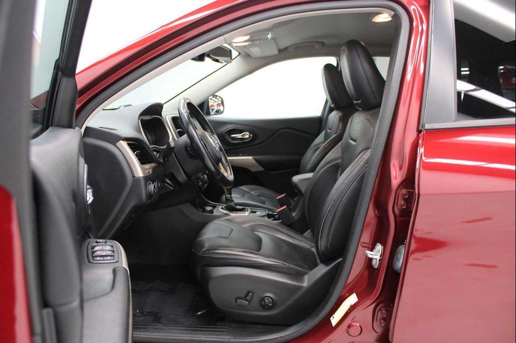 used 2018 Jeep Cherokee car, priced at $15,398