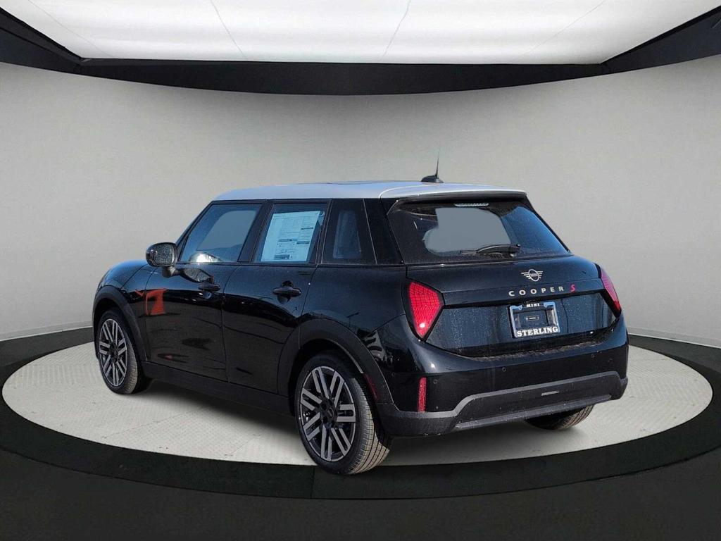 new 2026 MINI Hardtop car, priced at $39,025