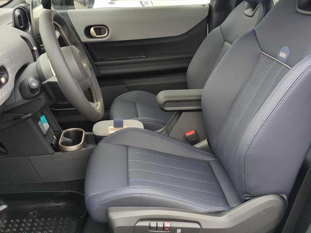 new 2026 MINI Hardtop car, priced at $40,465