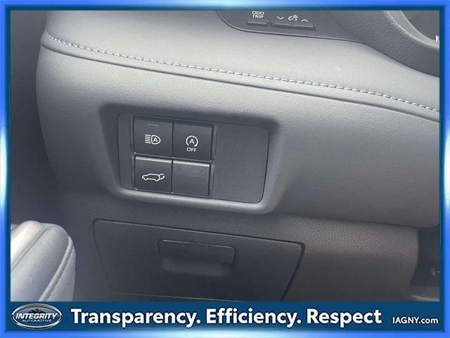 used 2024 Toyota Highlander car, priced at $39,490