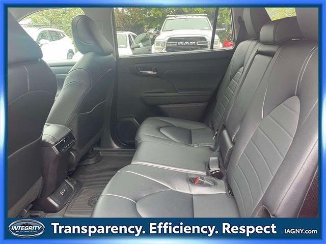 used 2024 Toyota Highlander car, priced at $39,490