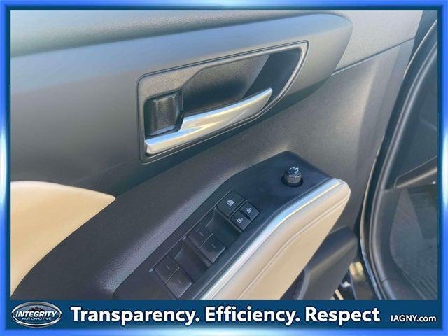 used 2023 Toyota Highlander car, priced at $36,490