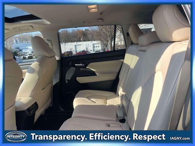 used 2023 Toyota Highlander car, priced at $37,490