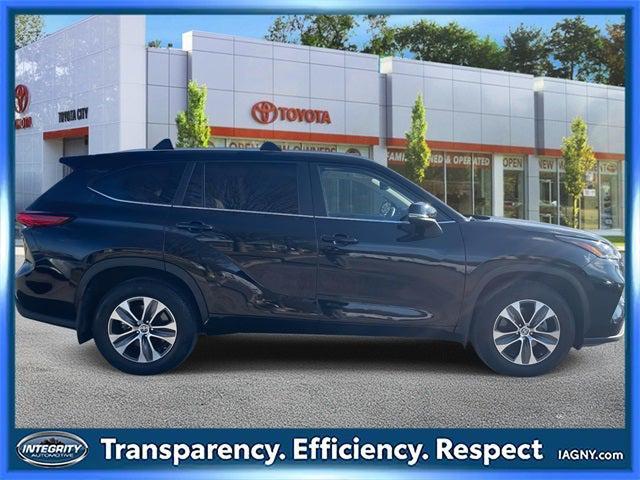 used 2023 Toyota Highlander car, priced at $37,490