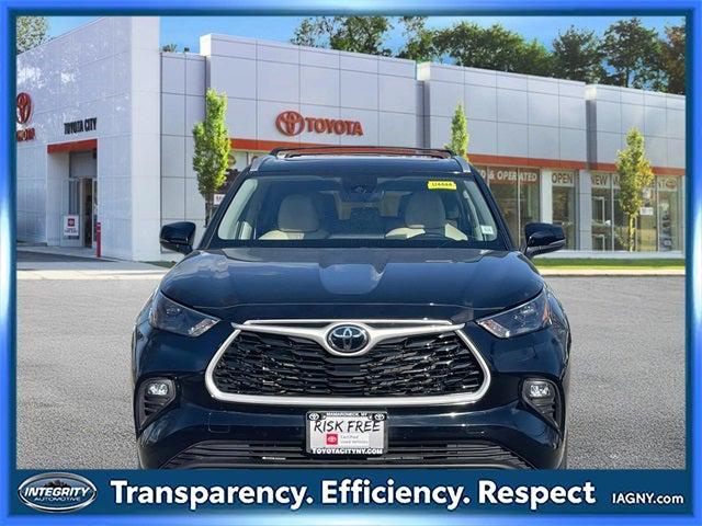 used 2023 Toyota Highlander car, priced at $37,490