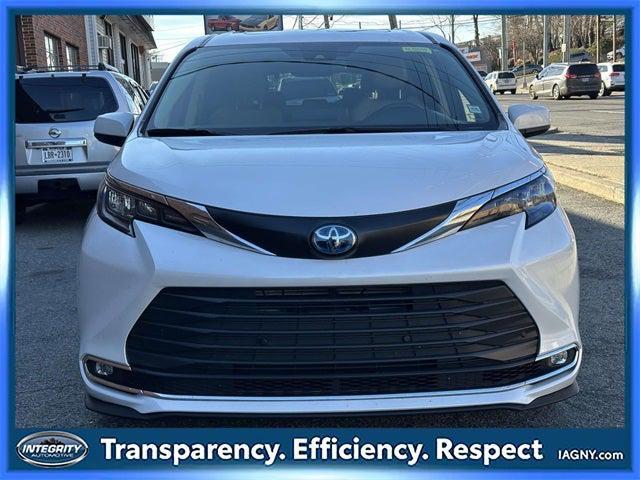 used 2024 Toyota Sienna car, priced at $38,190