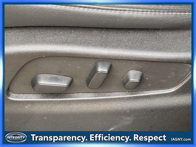 used 2023 Cadillac XT4 car, priced at $26,490