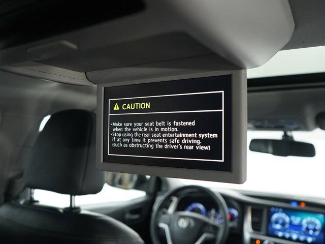 used 2014 Toyota Highlander car, priced at $12,499